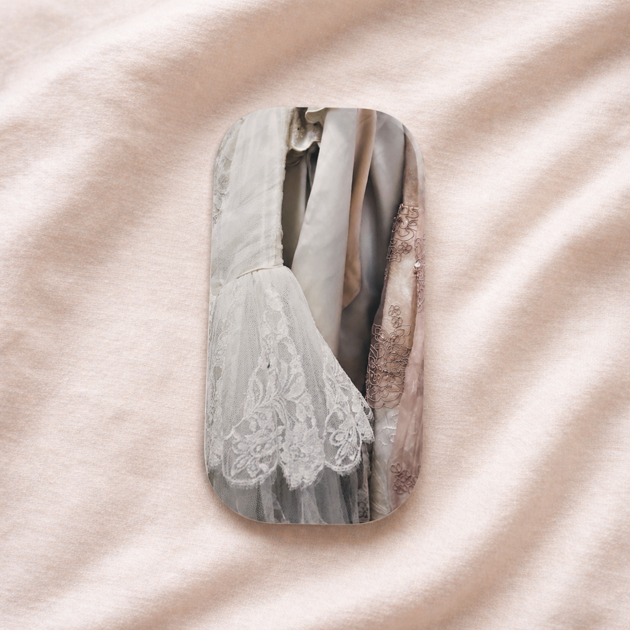 Vintage Lace Bridal Dress Phone Grip & Kickstand