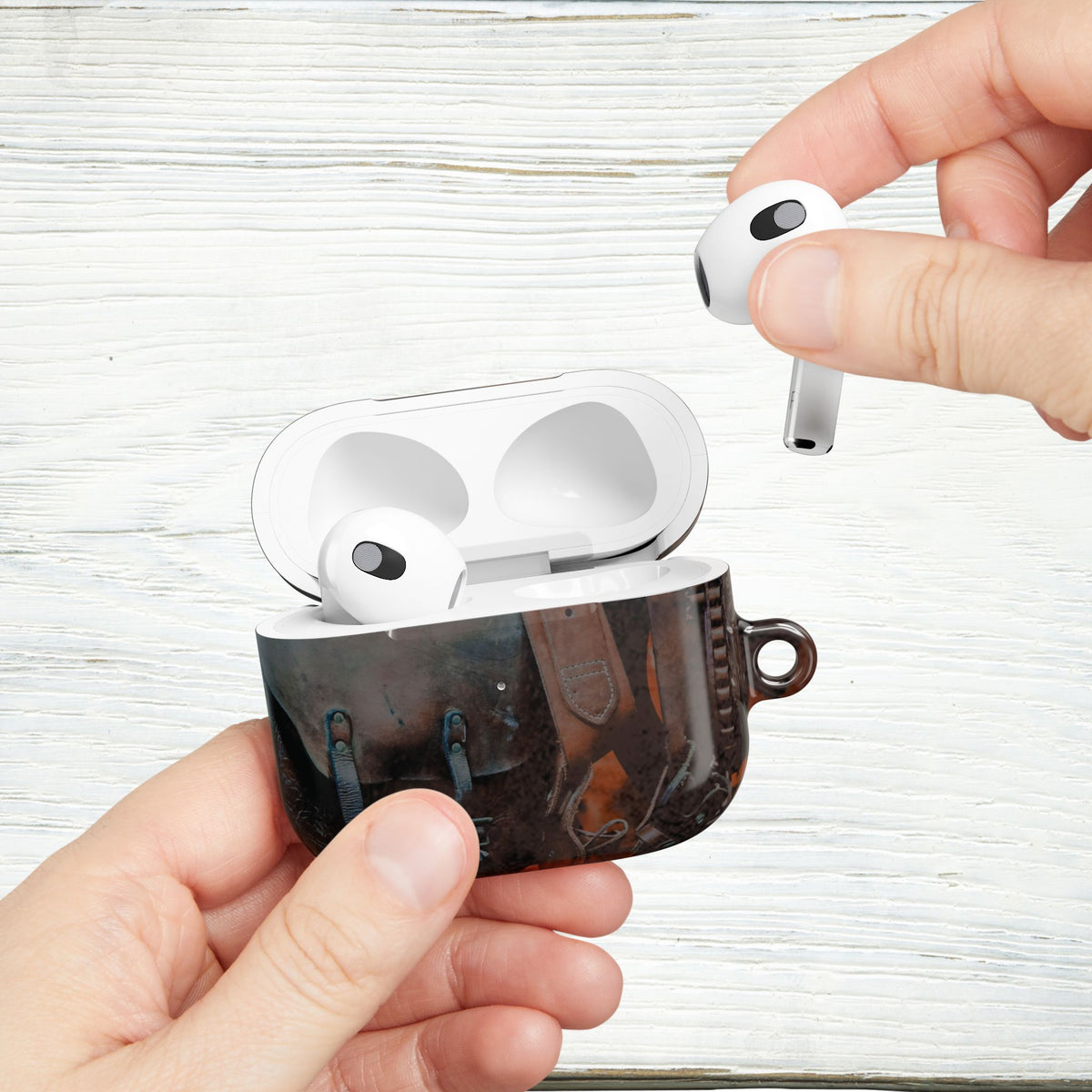 Vintage Western Leather-Look AirPods & AirPods Pro Case – Cowboy Protective Cover