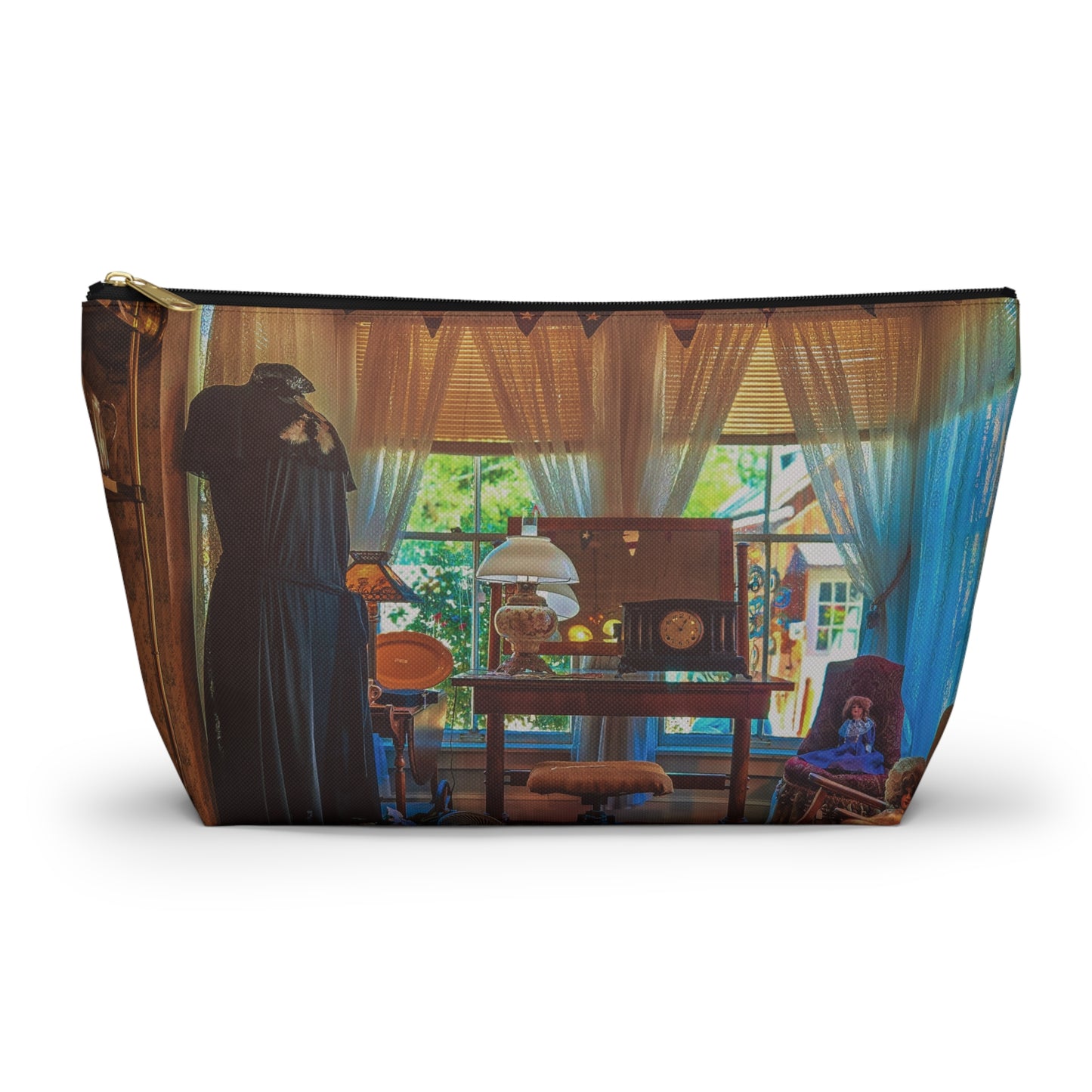 Vintage Cottage Accessories Pouch – Cozy Travel Companion — T‑Bottom Makeup & Organizer Bag