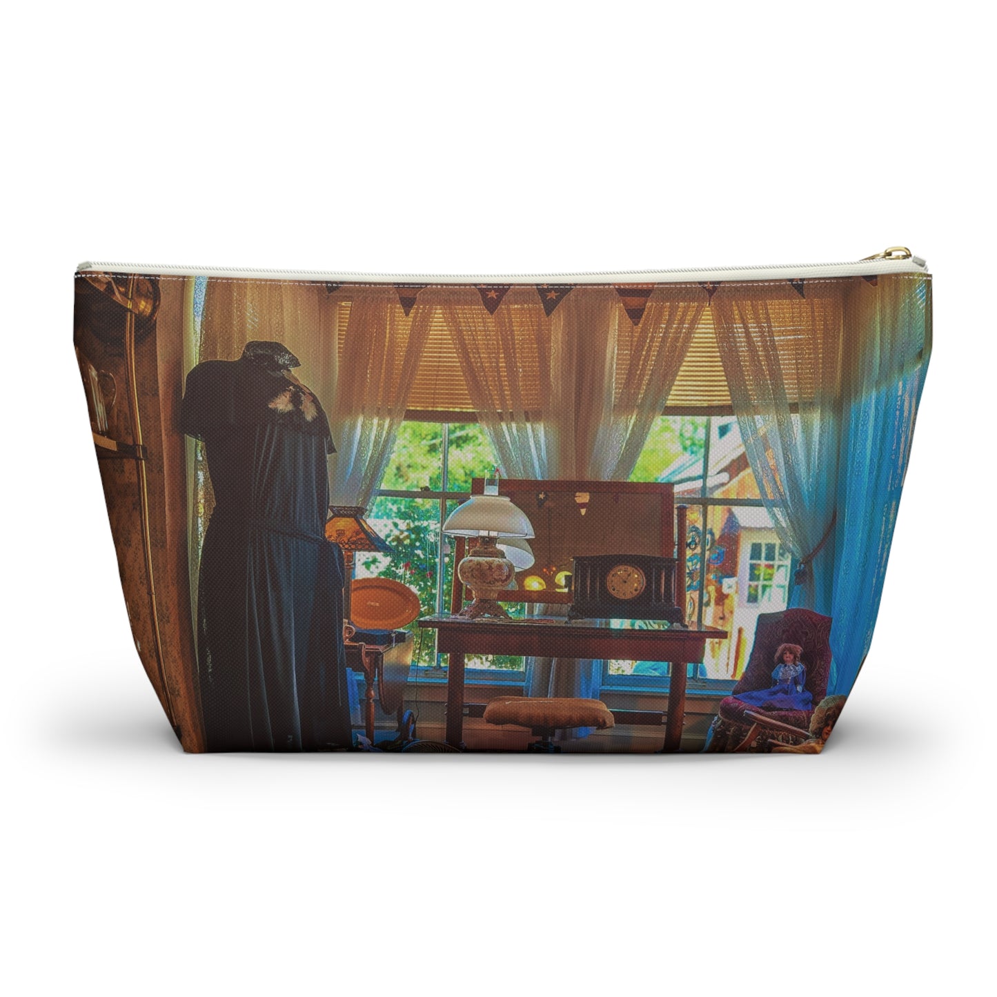 Vintage Cottage Accessories Pouch – Cozy Travel Companion — T‑Bottom Makeup & Organizer Bag