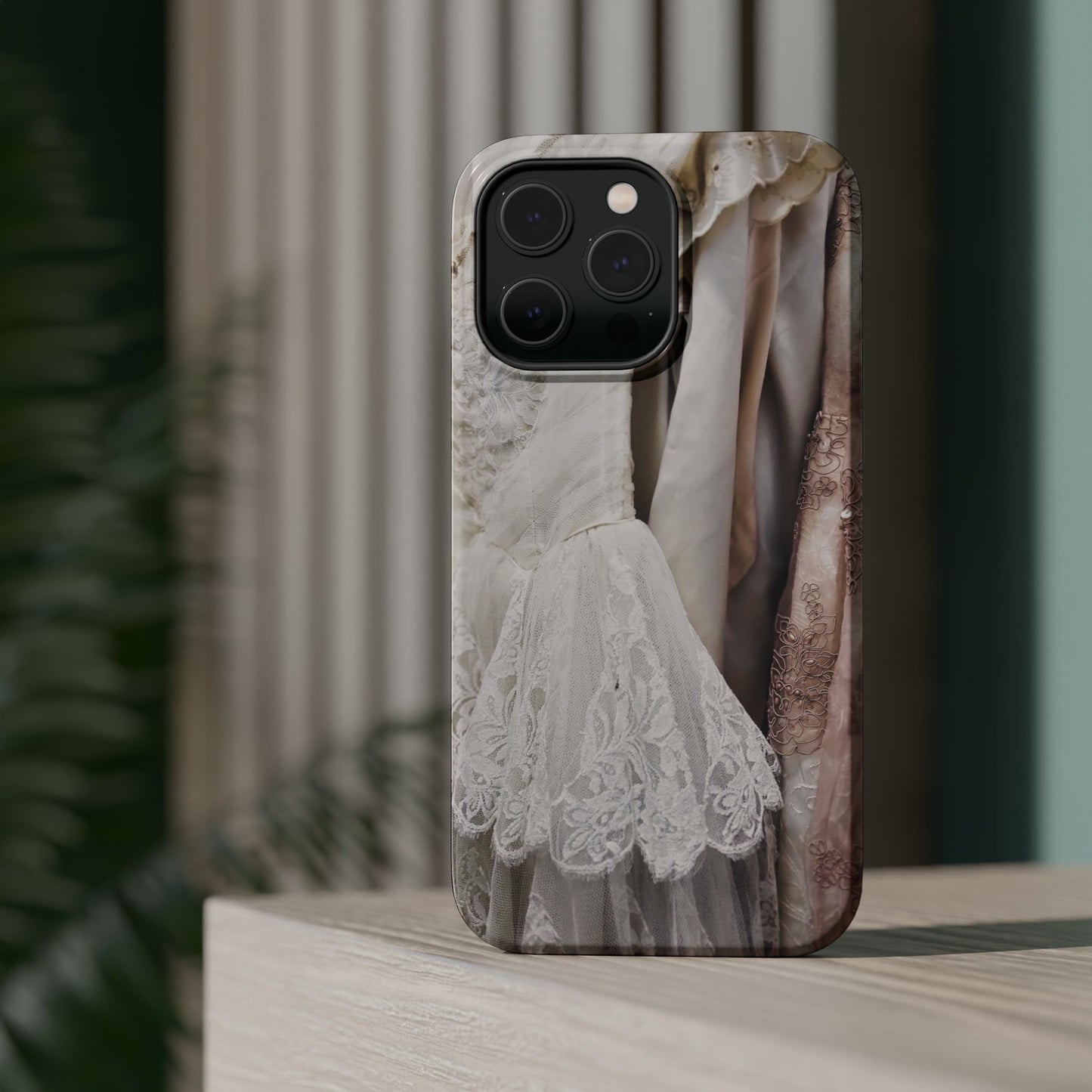 Floral Lace Bridal Magnetic Tough Phone Case for iPhone 17, 16, 15, 14 & Samsung S26, Romantic Vintage Cover