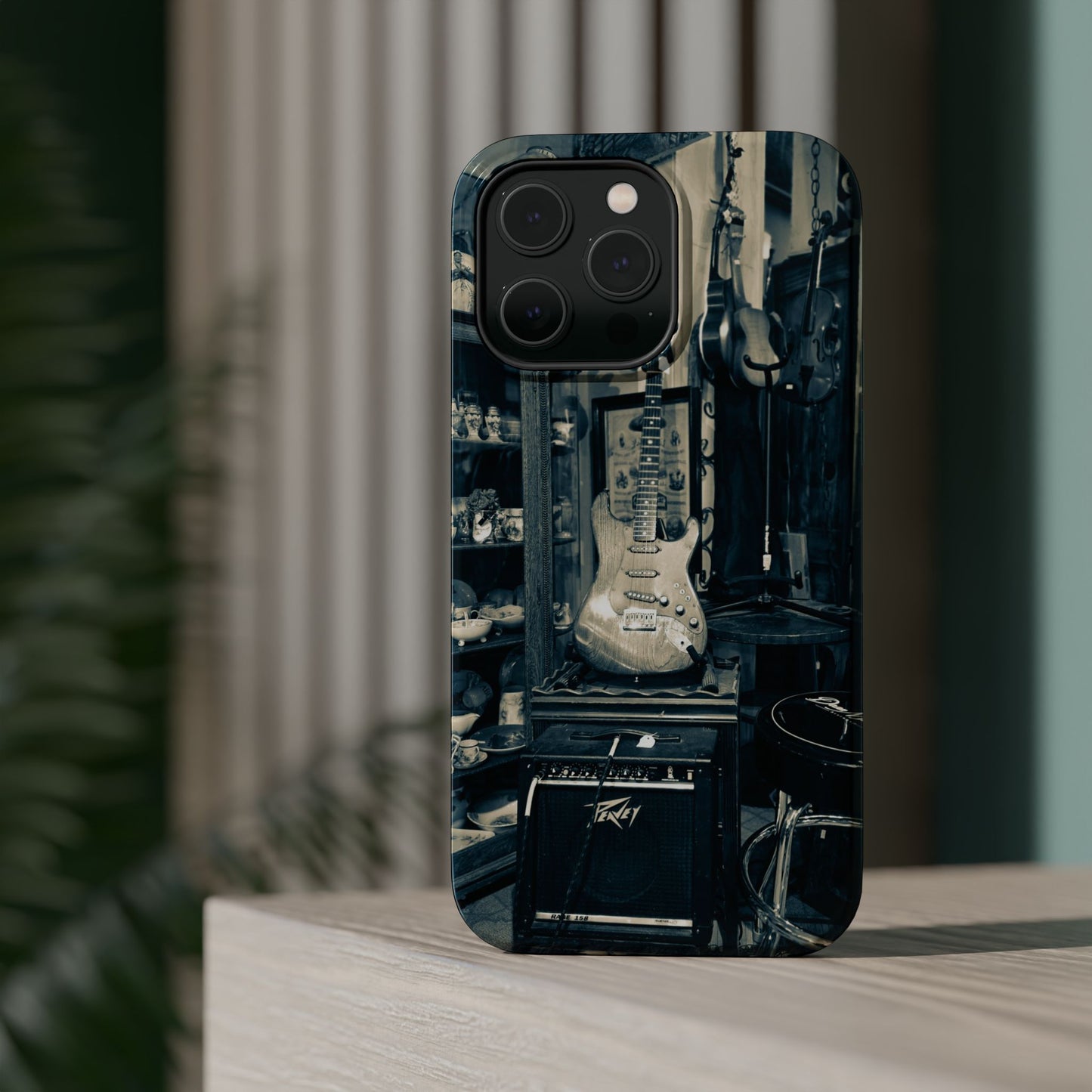 Vintage Electric Guitar Shop Phone Case | Magnetic Impact-Resistant Case